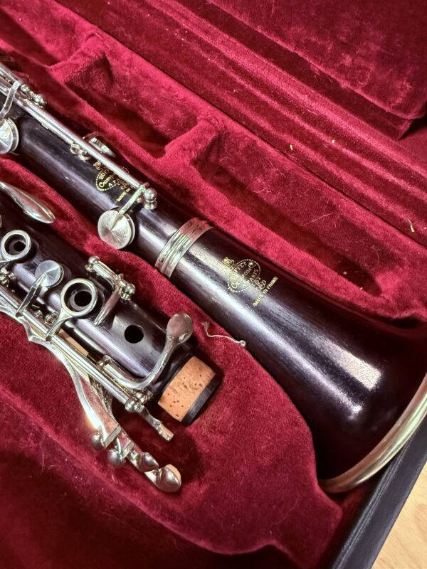 Buffet R13 A Clarinet #563xxx (Nickel) - Image 2