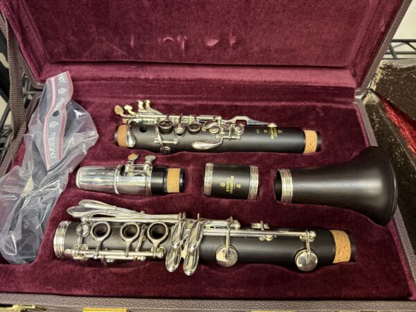 Buffet E11 C Clarinet (wood/silver; consignment)